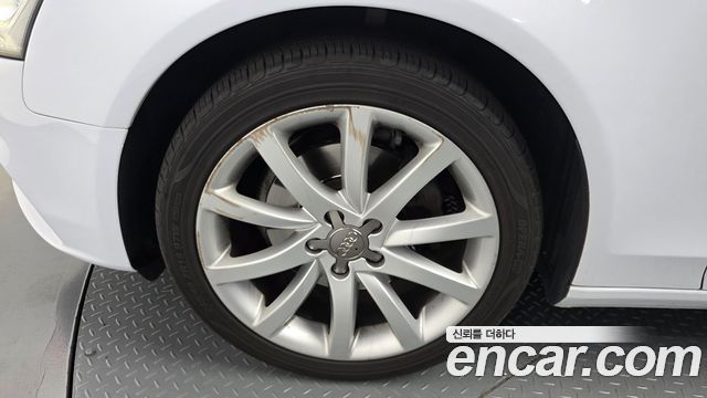 Audi A4 2013 — photo 5