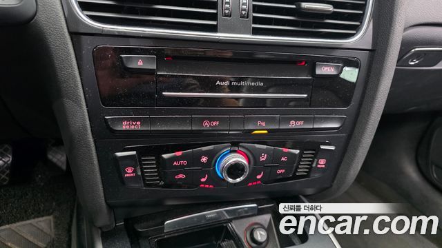 Audi A4 2013 — photo 22