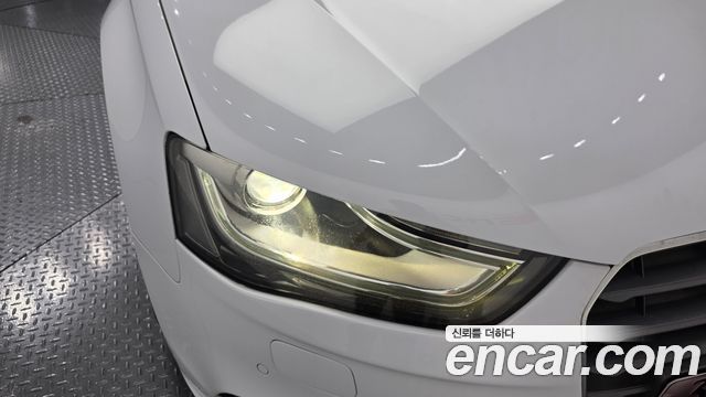 Audi A4 2013 — photo 8