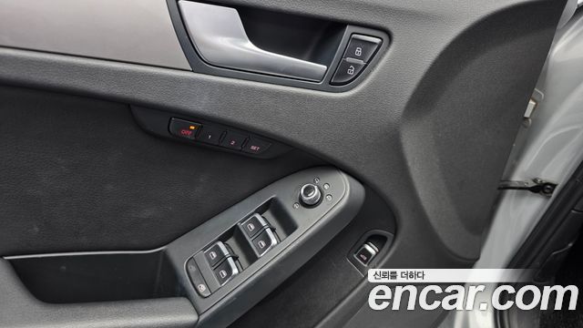 Audi A4 2013 — photo 27