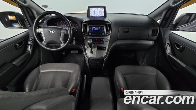 Hyundai Starex 2016 — photo 10