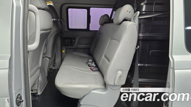 Hyundai Starex 2016 — photo 18