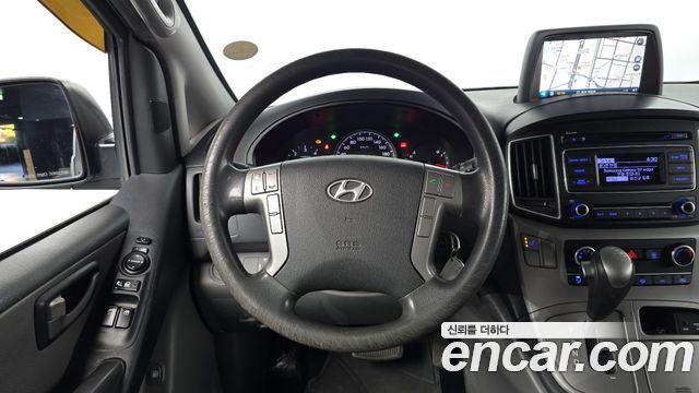 Hyundai Starex 2016 — photo 19