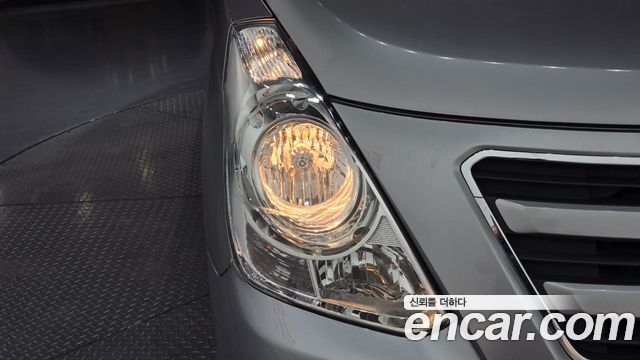 Hyundai Starex 2016 — photo 8