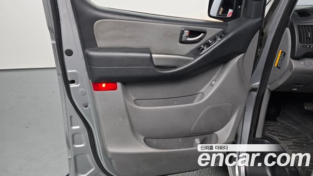 Hyundai Starex 2016 — photo 14