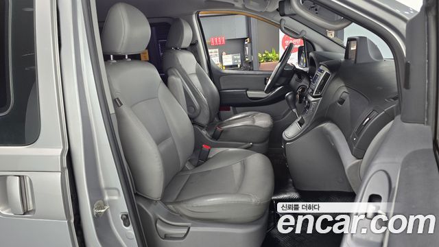 Hyundai Starex 2016 — photo 16