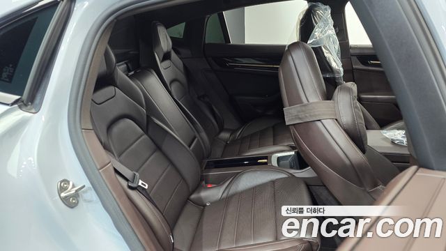 Porsche Panamera 2025 — photo 17