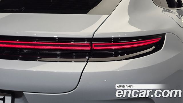 Porsche Panamera 2025 — photo 9
