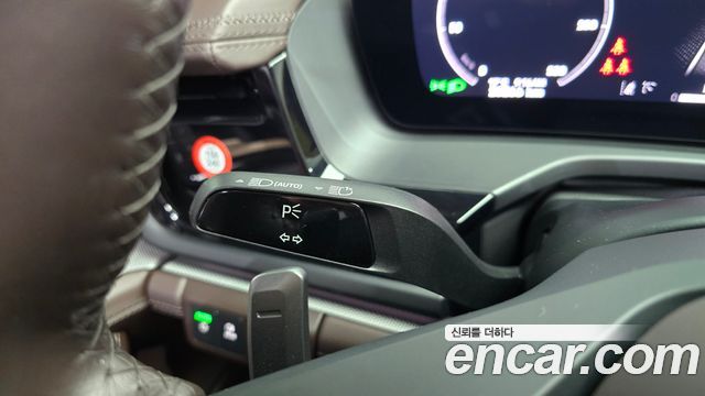 Porsche Panamera 2025 — photo 29