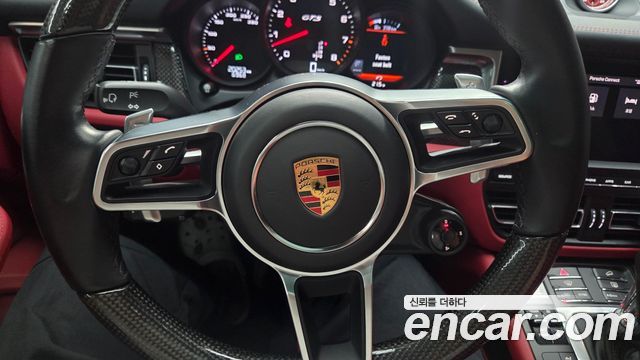 Porsche Macan 2021 — photo 10