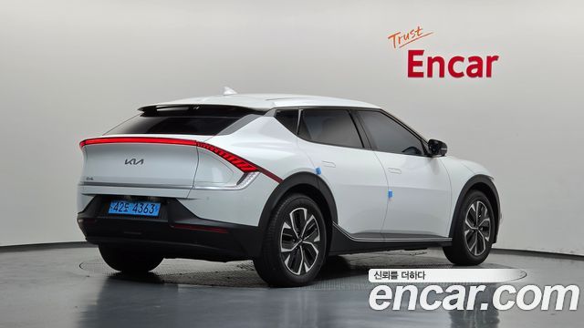 Kia EV6 2023 — photo 2