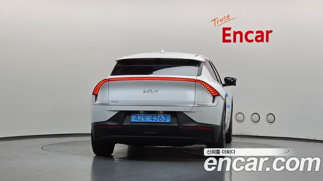 Kia EV6 2023 — photo 4