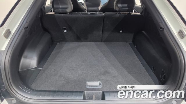Kia EV6 2023 — photo 24