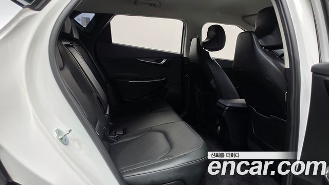 Kia EV6 2023 — photo 25