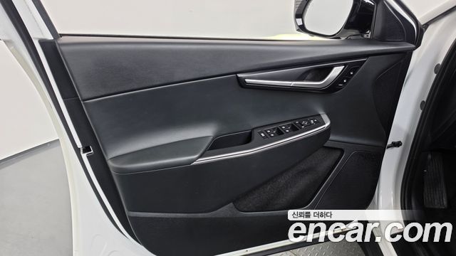Kia EV6 2023 — photo 14