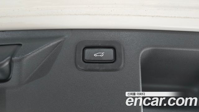 Land Rover Discovery Sport 2021 — photo 25