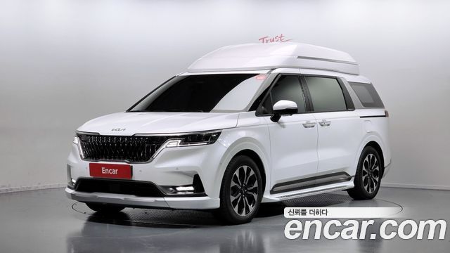 Kia Canival 2022 — photo 1