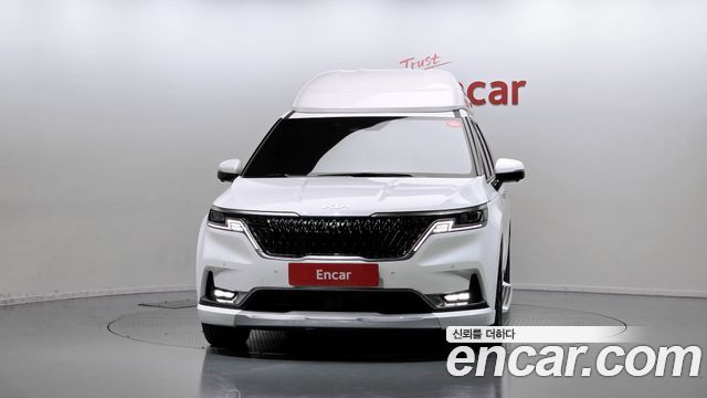 Kia Canival 2022 — photo 3
