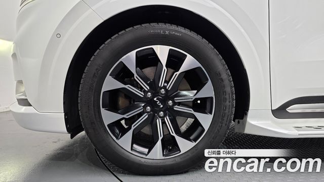 Kia Canival 2022 — photo 5