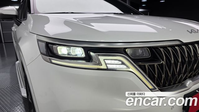 Kia Canival 2022 — photo 8