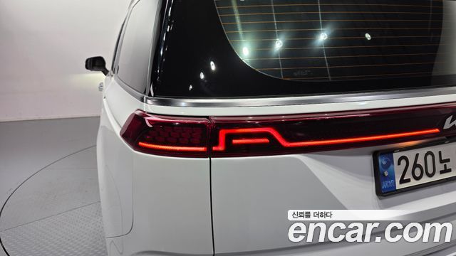 Kia Canival 2022 — photo 9