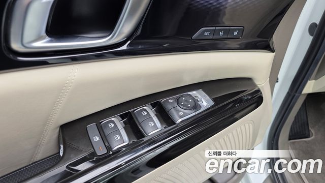 Kia Canival 2022 — photo 28