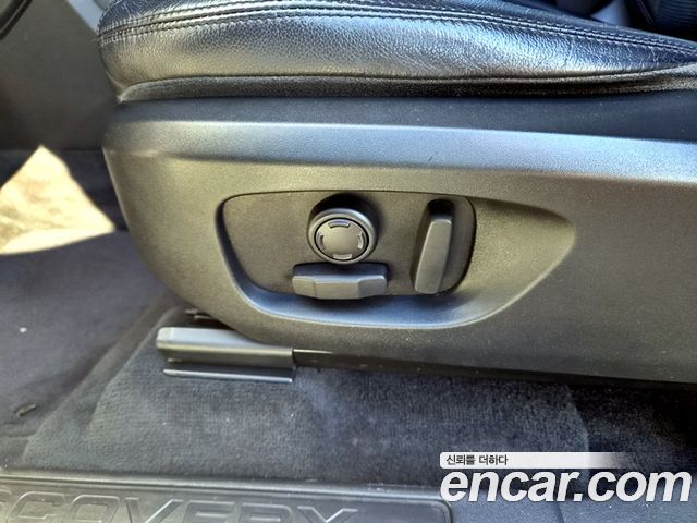 Land Rover Discovery Sport 2018 — photo 13