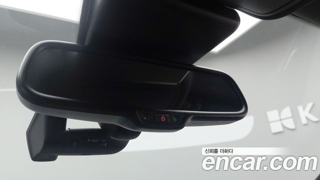 Audi A6 2018 — photo 17