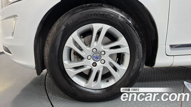 Volvo XC60 2016 — photo 5