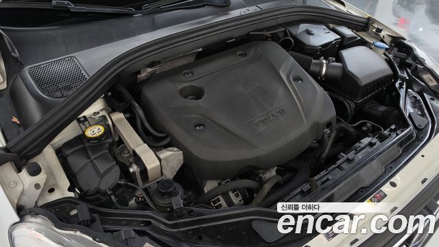 Volvo XC60 2016 — photo 6
