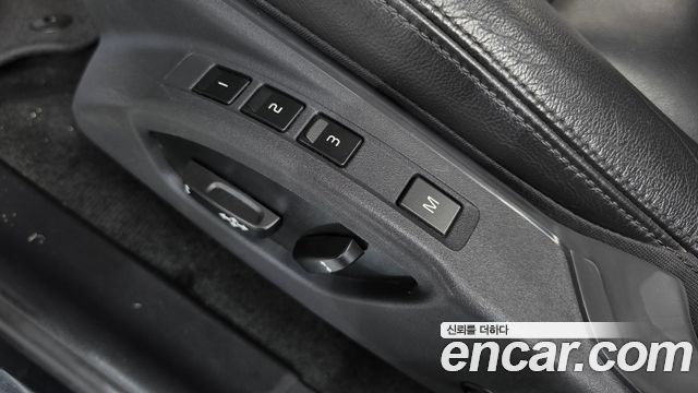 Volvo XC60 2016 — photo 18