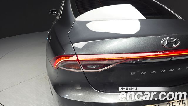 Hyundai Grandeur 2020 — photo 9