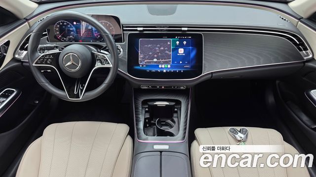Mercedes-Benz E-Class 2024 — photo 8