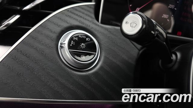 Mercedes-Benz E-Class 2024 — photo 28
