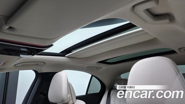 Mercedes-Benz E-Class 2024 — photo 32