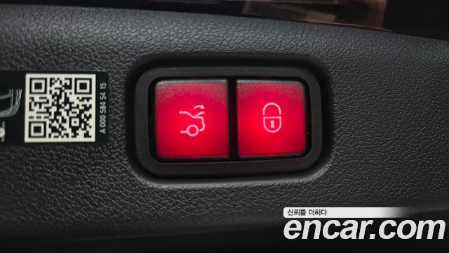 Mercedes-Benz E-Class 2024 — photo 33