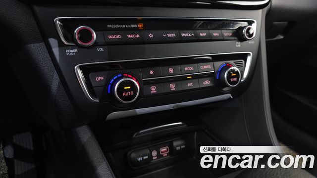 Kia K5 2020 — photo 11