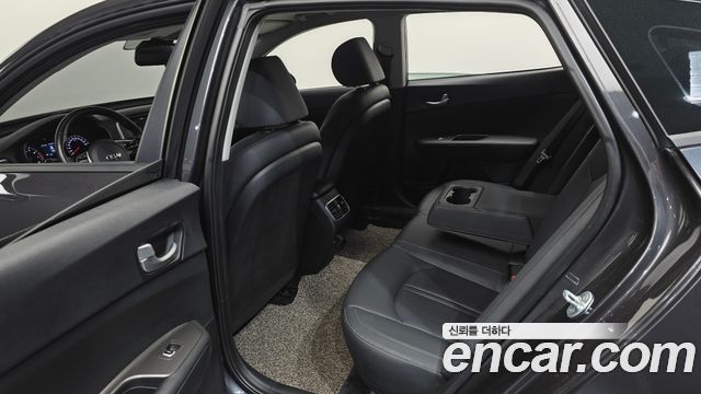 Kia K5 2020 — photo 12