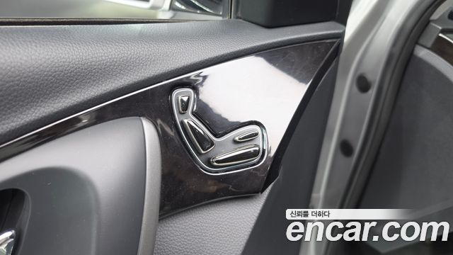 Hyundai Grandeur 2012 — photo 28