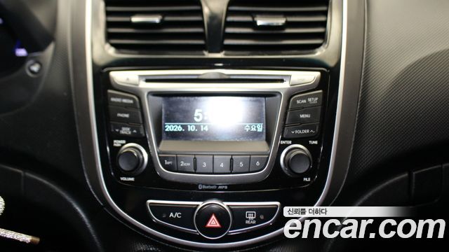 Hyundai Accent 2015 — photo 13