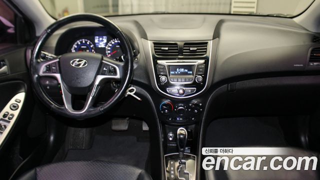 Hyundai Accent 2015 — photo 15