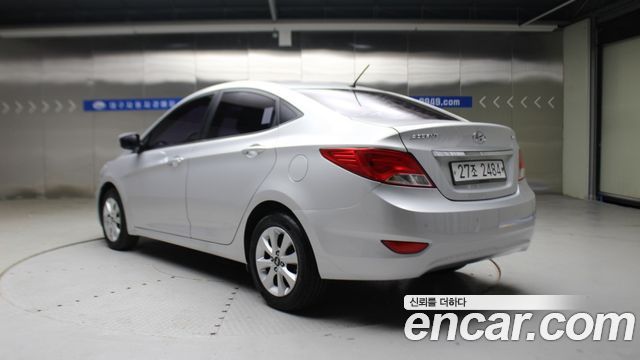 Hyundai Accent 2015 — photo 20