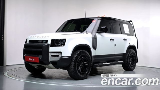 Land Rover Defender 2022 — photo 1