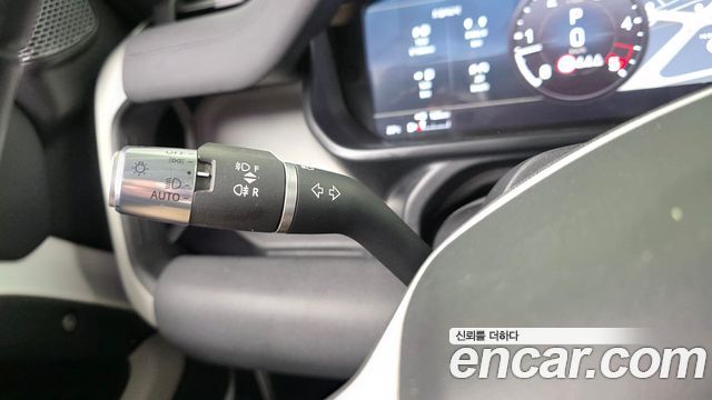 Land Rover Defender 2022 — photo 29