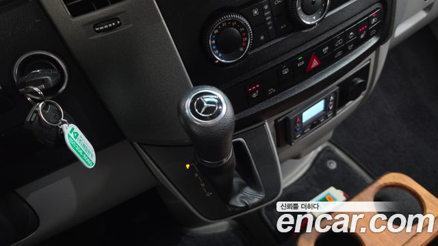 Mercedes-Benz Sprinter 2017 — photo 12