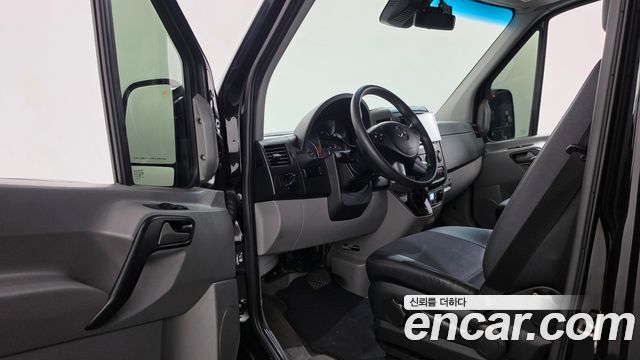 Mercedes-Benz Sprinter 2017 — photo 13