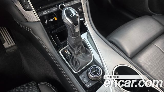 Infiniti Q50 2018 — photo 12