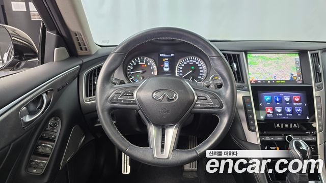 Infiniti Q50 2018 — photo 18