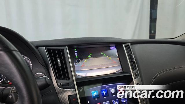 Infiniti Q50 2018 — photo 19