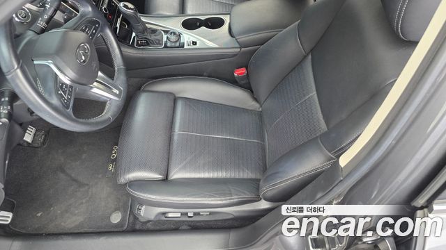 Infiniti Q50 2018 — photo 23